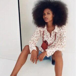 NWT Zara Vanilla Cream Floral Satin Printed Long Sleeve Button-Up Top | Size M